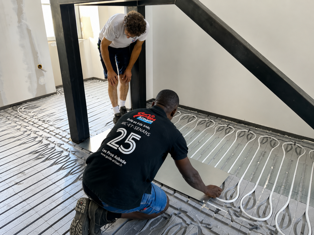 Pose d'un plancher chauffant par un chauffagiste Bole et Fils